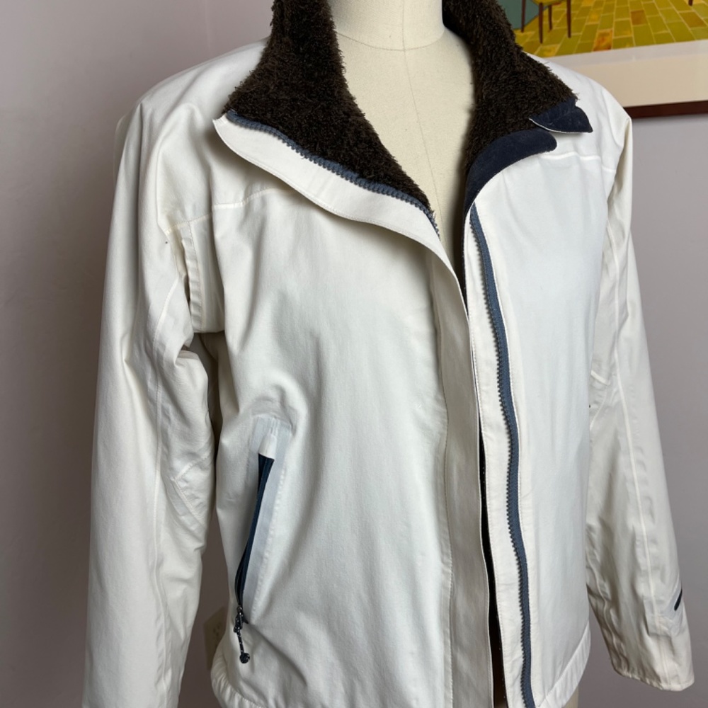 Mountain Hardware S/P white conduit soft shell lined jacket - Picture 2 of 11